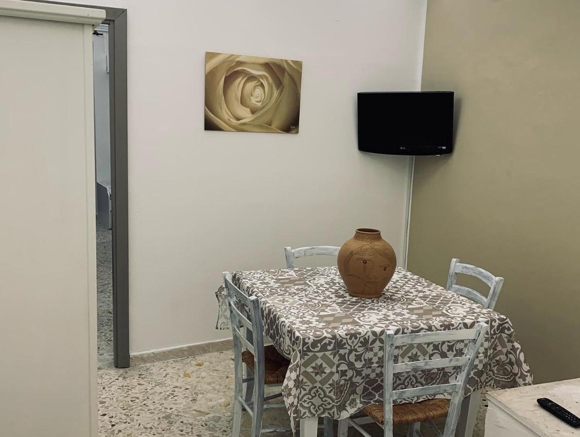 Corte Sant'Anna Apartment Palermo Bagian luar foto